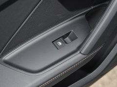 2024款 Sportback 35 TFSI RS套件燃速型