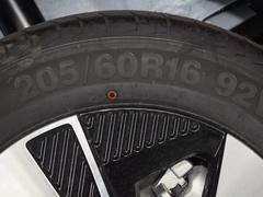 2023款 320km 型动款
