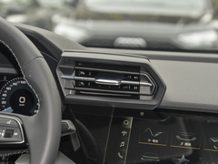 2024款 A3L Limousine 35 TFSI 时尚运动型