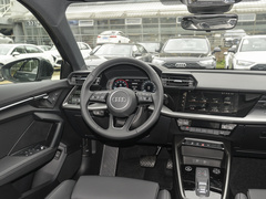 2024款 A3L Limousine 35 TFSI 时尚运动型