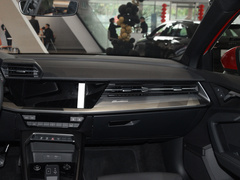 2024款 A3L Limousine 35 TFSI 时尚运动型
