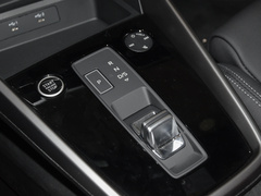 2024款 A3L Limousine 35 TFSI 时尚运动型