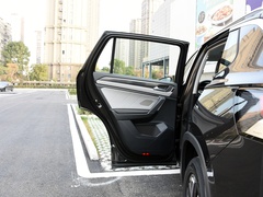 2024款 300TSI 两驱豪华Plus进阶版