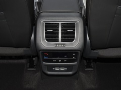 2024款 300TSI 两驱豪华Plus进阶版