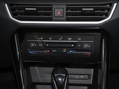 2024款 300TSI 两驱豪华Plus进阶版