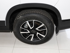 风行T5 2023款 盛世款  1.6L 手动筑梦版 五座