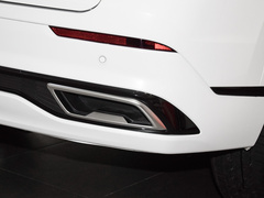 2023款 2.0T 自动两驱豪华版 7座