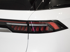 2023款 2.0T 自动两驱豪华版 7座