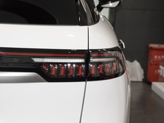 2023款 2.0T 自动两驱豪华版 7座
