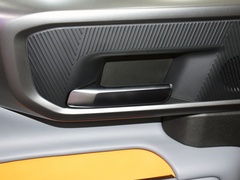 2024款 2.0T 城市猎人版 侠客型