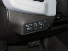 2024款 2.0T 城市猎人版 侠客型