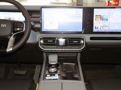 2024款 2.0T 城市猎人版 侠客型