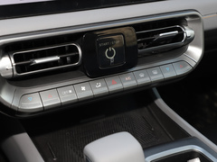2024款 2.0T 城市猎人版 侠客型