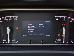 2024款 Pro 2.0T手动长轴中顶7座 