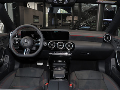 2024款 CLA 200