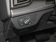 2024款 40 TFSI 豪华动感型