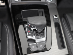 2024款 45 TFSI 豪华动感型