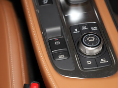 2024款 2.0T 四驱卓越版