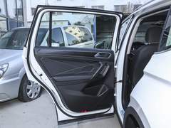 2024款 300TSI 自动两驱智享版