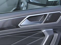 2024款 300TSI 自动两驱智享版