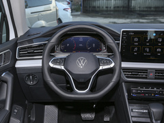 2024款 300TSI 自动两驱智享版