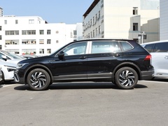 2024款 300TSI 自动两驱智享版