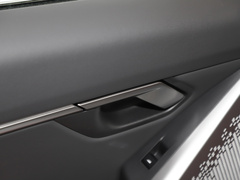 2024款 530Li 领先型 豪华套装