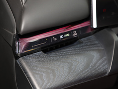 2024款 530Li 领先型 豪华套装