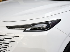 2024款 2.0T 两驱全球行版