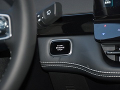 2024款 2.0T 两驱全球行版