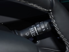 2024款 2.0T 两驱全球行版