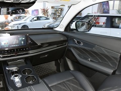 2024款 2.0T 两驱全球行版