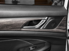 2023款 1.5L DE-i 100KM畅享型 7座