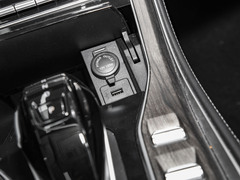 2023款 1.5L DE-i 100KM畅享型 7座