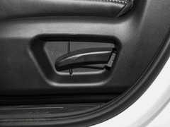 2023款 1.5L DE-i 100KM畅享型 7座