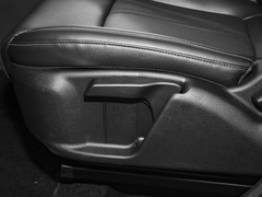 2023款 1.5L DE-i 100KM畅享型 7座