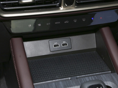 2024款 1.5T 手动洋房 5座 