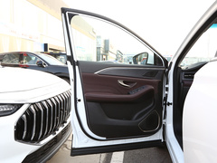 2024款 1.5T 手动洋房 5座 