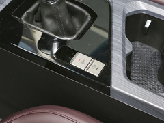 2024款 1.5T 手动洋房 5座 