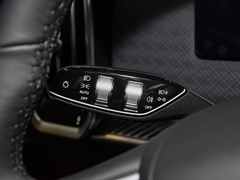 2023款 1.6T 两驱都市版豪华型