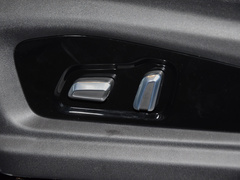 2023款 1.6T 两驱都市版豪华型