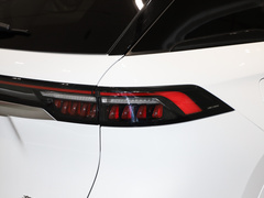 2023款 2.0T 自动两驱尊贵版 7座