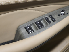 2023款 1.5L DE-i 100KM臻享型 7座 