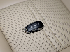 2023款 1.5L DE-i 100KM臻享型 7座 