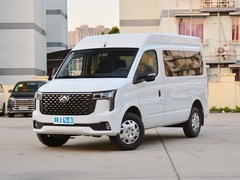 2024款 傲运通PRO 2.0T AMT 短轴中顶  56座 