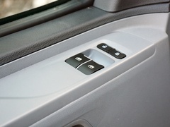 2024款 傲运通PRO 2.0T AMT 短轴中顶  56座 