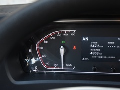 2024款 傲运通PRO 2.0T AMT 长轴中顶  6789座 
