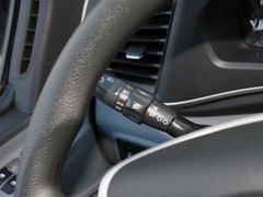 2024款 傲运通PRO 2.0T AMT 长轴中顶  6789座 
