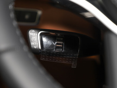 2024款 2.0T 四驱商务版