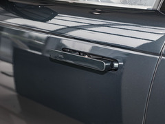 2024款 3.0 L6 400PS 盛世加长版